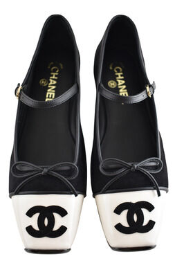 Chanel 26K Black Suede White CC Logo Mary Jane Strap Ballet Ballerina Flat 39